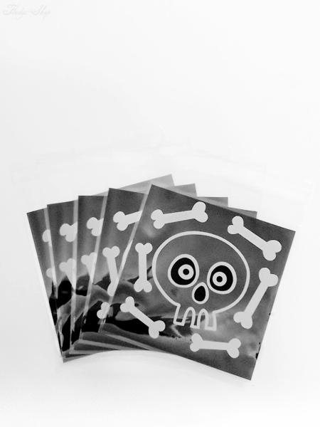 5 Geschenktütchen ulkiger Totenkopf